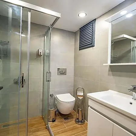 Hotel Leliko 3*