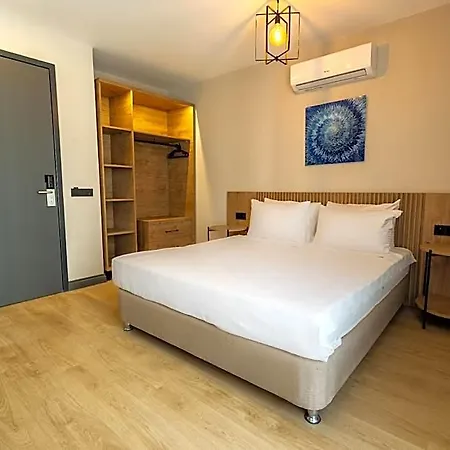 Leliko Hotel 3*