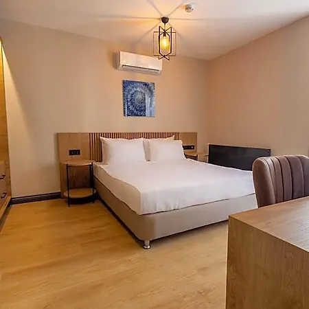 Hotel Leliko 3*