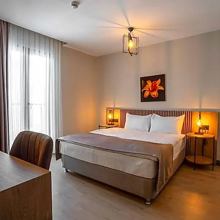 Leliko Hotel 3*