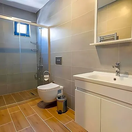 Hotel Leliko 3*